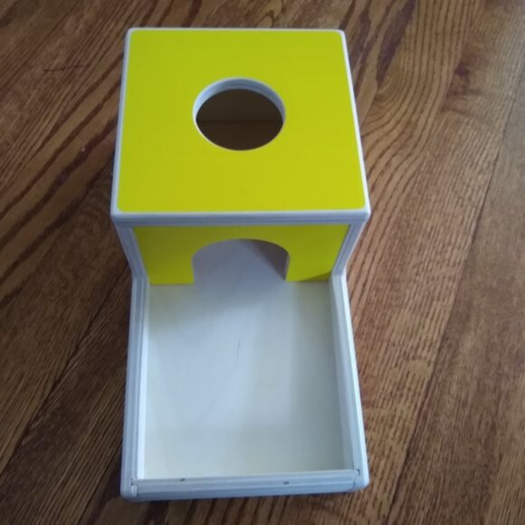 Lovevery Ball Drop and Picture Cards from the Inspector playkit (7-8m) - Picture 7 of 9